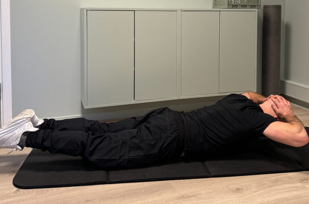 Yoga mot korsryggsmerter – øvelser, råd og trening 1 Yoga mot korsryggsmerter