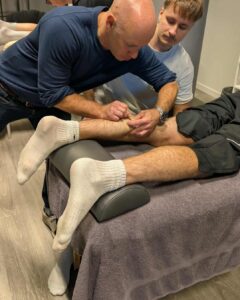 Dry needling demonstrasjon av Toralf Wollkert Thomassen ved NEMUS Nydalen under kurs på Axelsons Institutt